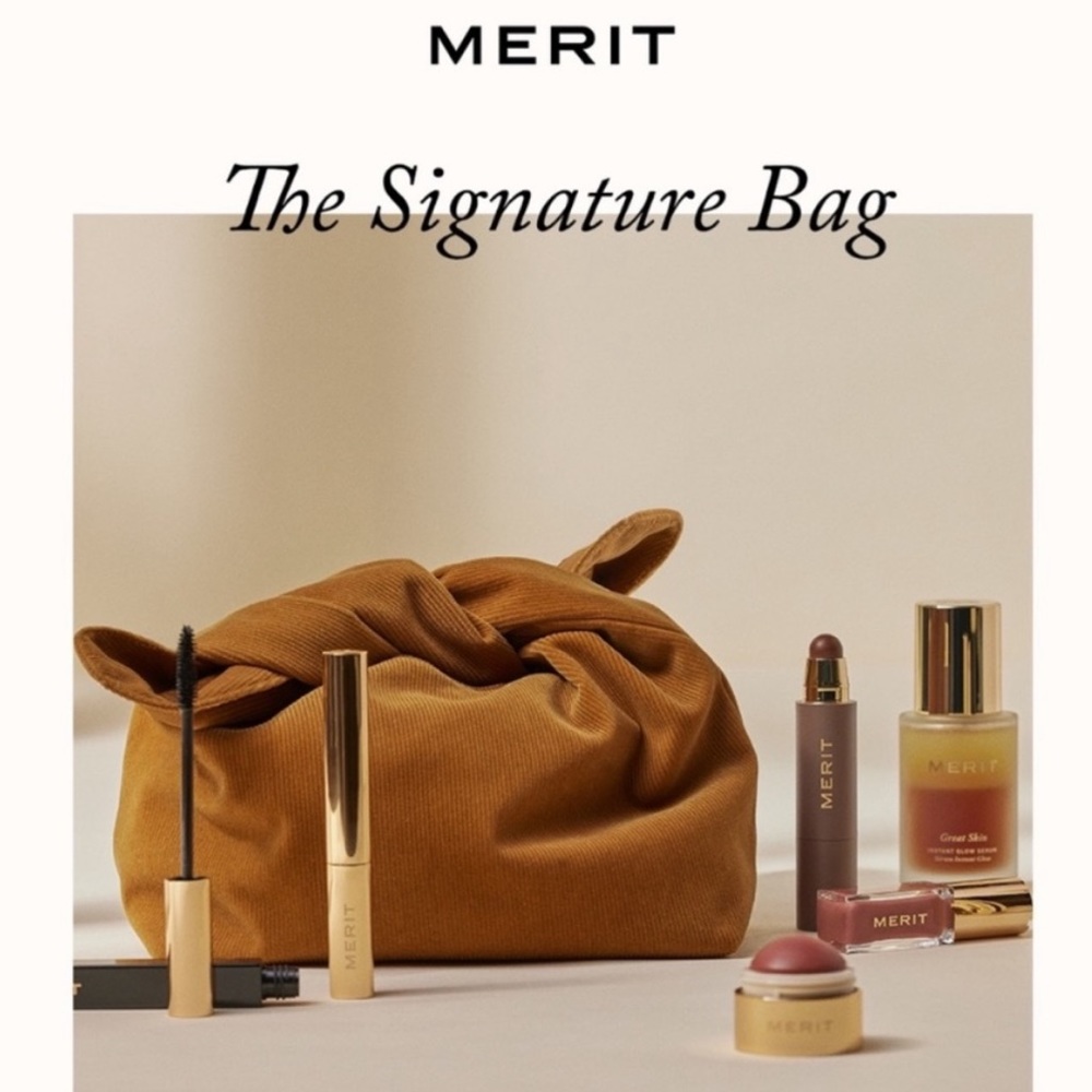 ✨MERIT✨Corduroy Beauty Bag
